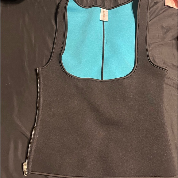 Side-Zip Compression Tank - Picture 1 of 4